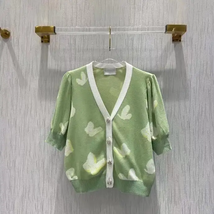 Runway Ladies Cardigan Top 2021 Luxury V-Neck Short Sleeves Single Breasted Knitted Cardigan Print Sweater Coat
Runway Ladies Cardigan Top 2021 Luxury V-Neck Short Sleeves Single Breasted Knitted Cardigan Print Sweater Coat