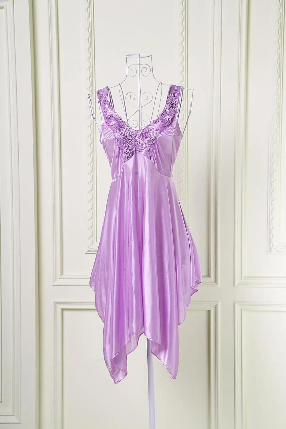 Ladies Sexy Silk Satin Night Dress Sleeveless Nighties V-neck Nightgown Plus Size Nightdress Lace Sleepwear Nightwear For Women
Ladies Sexy Silk Satin Night Dress Sleeveless Nighties V-neck Nightgown Plus Size Nightdress Lace Sleepwear Nightwear For Women