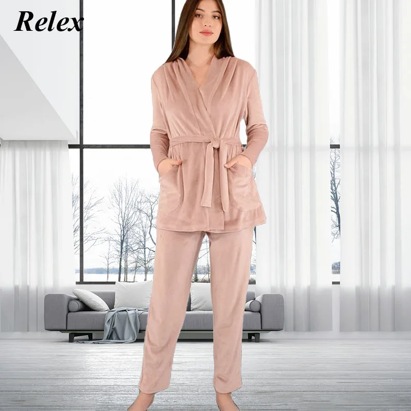 Autumn And Winter New European American Ladies Velvet Warmth Soft Comfortable Pajamas Suit Simple Loose Cardigan Women Homewear
Autumn And Winter New European American Ladies Velvet Warmth Soft Comfortable Pajamas Suit Simple Loose Cardigan Women Homewear