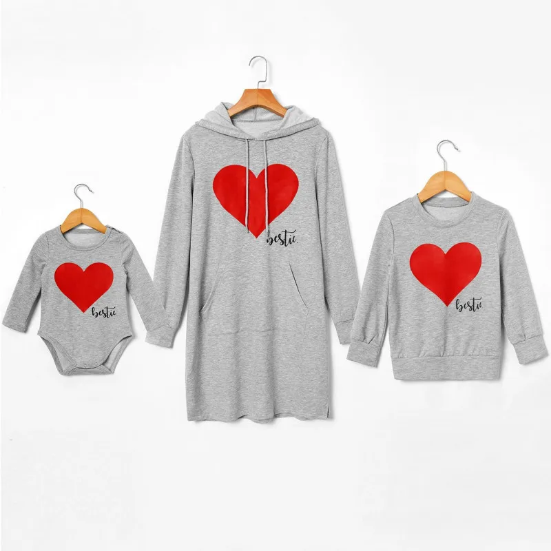 Family Matching Clothes Long-sleeve Love Printed Hooded Matching Mother Daughter Clothes Parent-child Sweater Baby Bodysuit
Family Matching Clothes Long-sleeve Love Printed Hooded Matching Mother Daughter Clothes Parent-child Sweater Baby Bodysuit