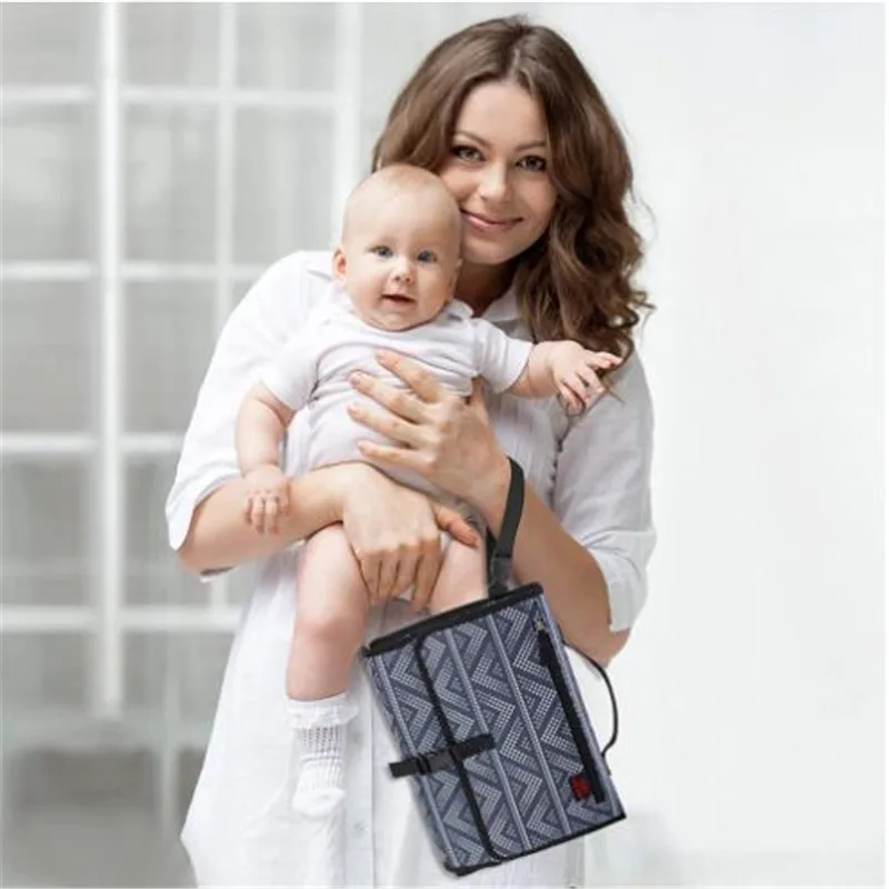 Light Black Bags Baby Newborns Foldable Waterproof Changing Pad Diaper Portable Baby Bolsas Clean Folding Mat Hand Diaper Cover
Light Black Bags Baby Newborns Foldable Waterproof Changing Pad Diaper Portable Baby Bolsas Clean Folding Mat Hand Diaper Cover