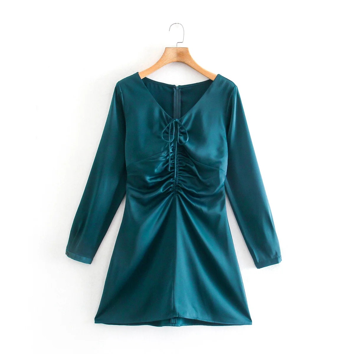 New Women Fashion V Neck Drawstring Lace Up Satin Mini Dress Chic Ladies Back Zipper Casual Slim Vestidos De Mujer
New Women Fashion V Neck Drawstring Lace Up Satin Mini Dress Chic Ladies Back Zipper Casual Slim Vestidos De Mujer