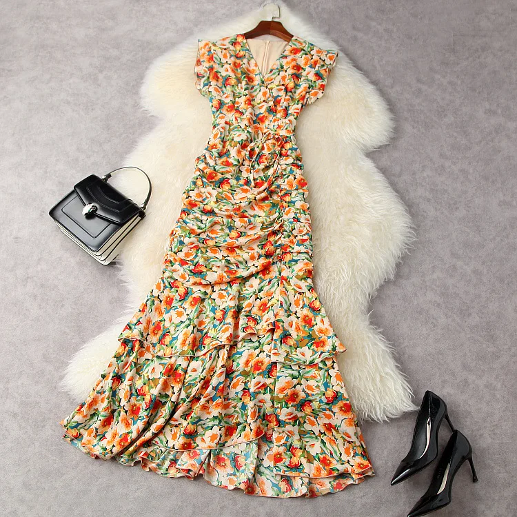 2021 summer women's Bohemian print fly sleeve slim Ruffle long skirt holiday dress t12097
2021 summer women's Bohemian print fly sleeve slim Ruffle long skirt holiday dress t12097