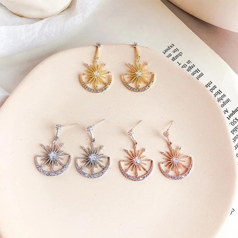 Moon Sun 1Pair Star Earrings New Arrival Fashion Classic Geometric Golden Asymmetric Earrings Crystal Earring Silver
Moon Sun 1Pair Star Earrings New Arrival Fashion Classic Geometric Golden Asymmetric Earrings Crystal Earring Silver