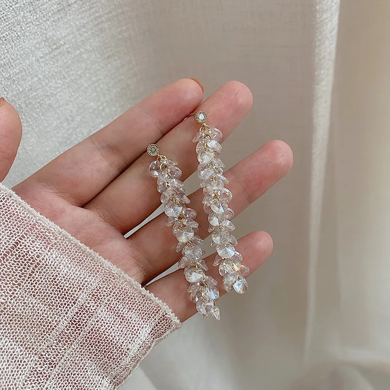 2020 New Fahion Women's Earrings Fine Crystal Tassels Drop Earrings for Women Bijoux Korean Girl Party Jewelry Gifts Wholesale
2020 New Fahion Women's Earrings Fine Crystal Tassels Drop Earrings for Women Bijoux Korean Girl Party Jewelry Gifts Wholesale