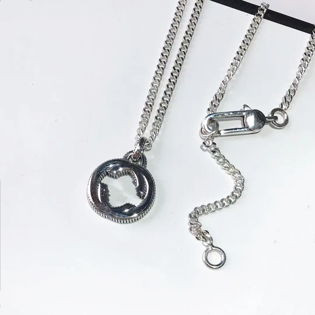 1:1 Western Retro Style Hot Sell 925 Sterling Silver Pendant Necklace Logo Original High Quality Jewelry Valentines Gift
1:1 Western Retro Style Hot Sell 925 Sterling Silver Pendant Necklace Logo Original High Quality Jewelry Valentines Gift