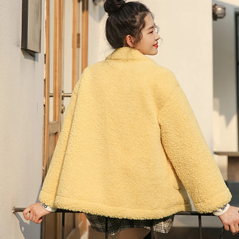 Women Thick Warm Fur Lambswool Jacket Autumn Winter Button Coat Turn-down Collar Pocket Casual Outerwear Camel Hairy Overcoat
Women Thick Warm Fur Lambswool Jacket Autumn Winter Button Coat Turn-down Collar Pocket Casual Outerwear Camel Hairy Overcoat