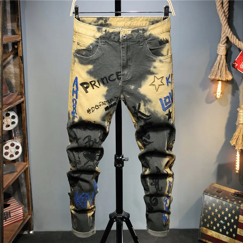 Fashion Brand European American Style New Men's Pants Hole Patch Elastic Letter Embroidery Silm Fit Elastic Yellow Jeans
Fashion Brand European American Style New Men's Pants Hole Patch Elastic Letter Embroidery Silm Fit Elastic Yellow Jeans