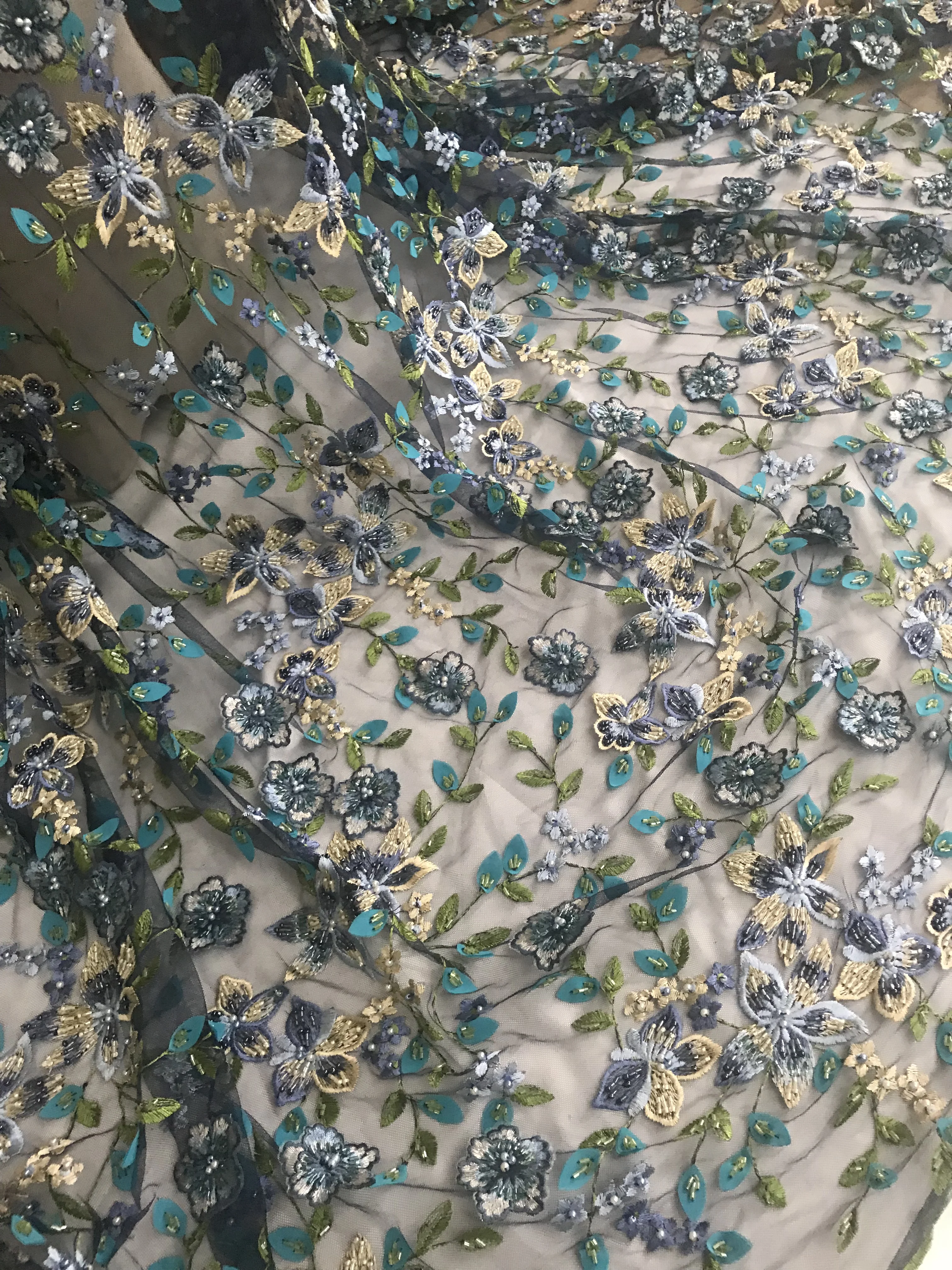 African Lace Fabric With beads SYJ-2986816 Latest Fabric High Quality Tulle Lace Fabric Dress
African Lace Fabric With beads SYJ-2986816 Latest Fabric High Quality Tulle Lace Fabric Dress
