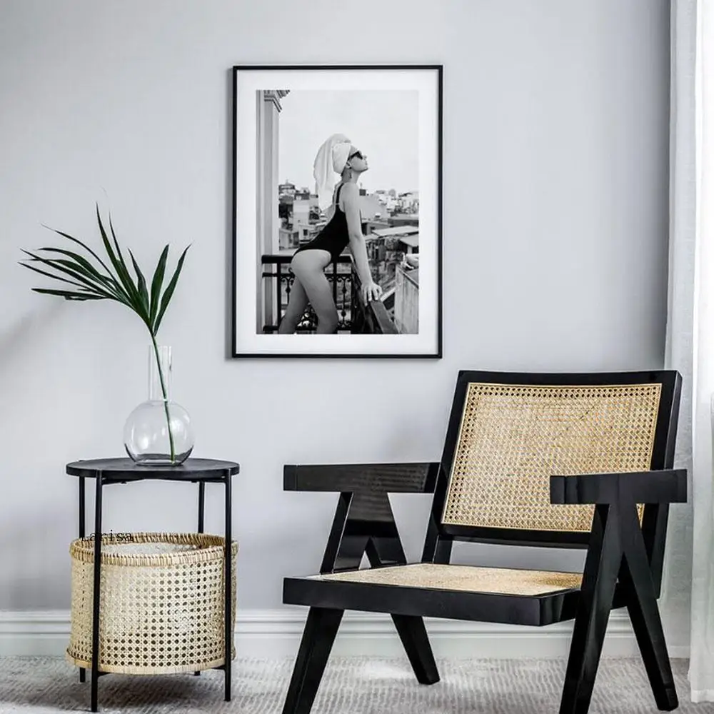 Fashion Poster Vogue Magazine Black and White Canvas Painting Photography Wall Art Woman Picture for Modern Home Room Decor
Fashion Poster Vogue Magazine Black and White Canvas Painting Photography Wall Art Woman Picture for Modern Home Room Decor
