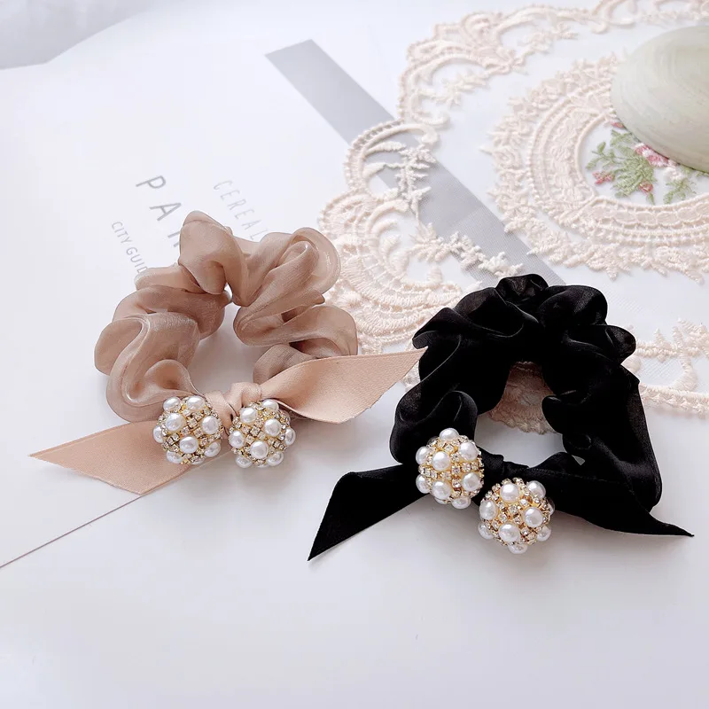 Temperament Rhinestone Pearl Small Intestine Hair Tie Wild Little Fragrant Wind Female Ponytail Hair Tie
Temperament Rhinestone Pearl Small Intestine Hair Tie Wild Little Fragrant Wind Female Ponytail Hair Tie