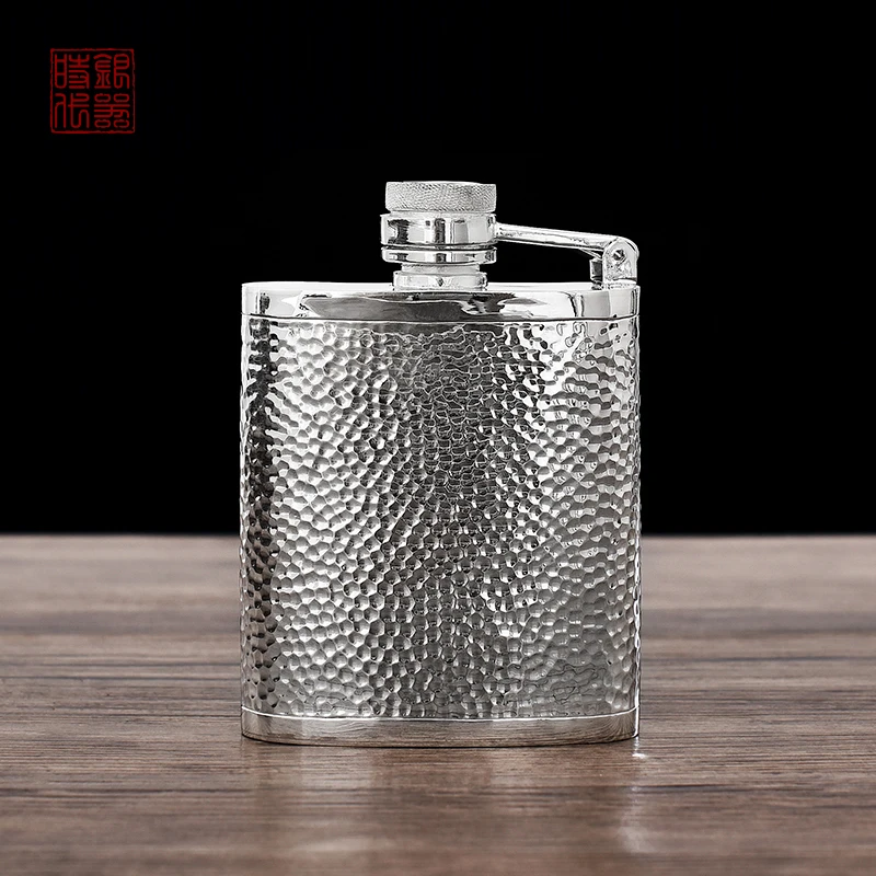 S999 Sterling Silver Specular Handmade Hammer Pattern Militray Kettle Portable Marching Wine Pot
S999 Sterling Silver Specular Handmade Hammer Pattern Militray Kettle Portable Marching Wine Pot