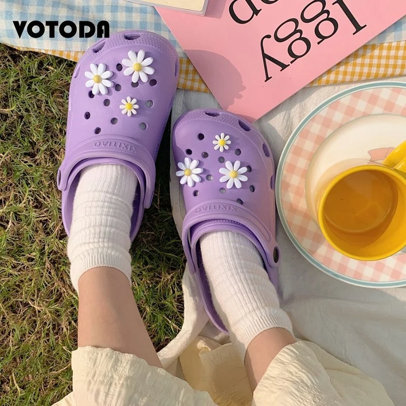 Women beach Slippers Girl EVa Hole Sandals Outdoor Leisure Flat Clogs Woman Home Cute Garden Flip Flops Ladies charm DIY Slides
Women beach Slippers Girl EVa Hole Sandals Outdoor Leisure Flat Clogs Woman Home Cute Garden Flip Flops Ladies charm DIY Slides