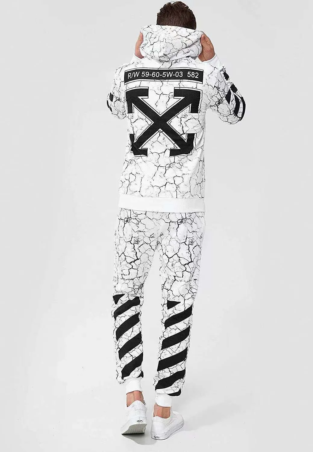 2021 new black and white spring and autumn sportswear men's European and American hooded jacket printed casual sports trousers s
2021 new black and white spring and autumn sportswear men's European and American hooded jacket printed casual sports trousers s