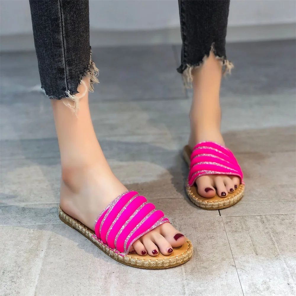 Women Flat Slippers 2021 Summer New Fashion Fish Mouth SliP On Ladies Casual Beach Sandals 36-43 Big Size Female Comfy Slides
Women Flat Slippers 2021 Summer New Fashion Fish Mouth SliP On Ladies Casual Beach Sandals 36-43 Big Size Female Comfy Slides
