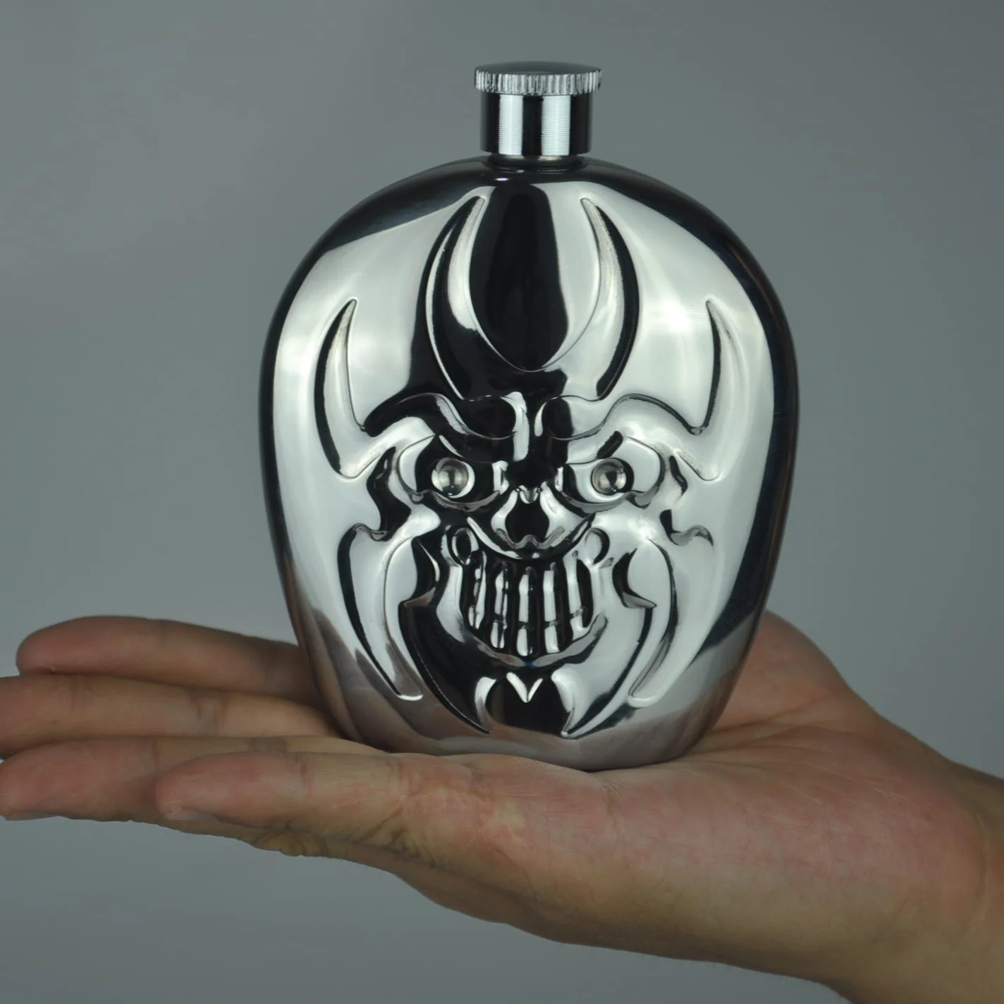 Portable Stainless Steel Hip Flasks Personalized Creative Whisky Tequila Wine Hip Flask Gifts Copas De Vino Drinkware DF50JH
Portable Stainless Steel Hip Flasks Personalized Creative Whisky Tequila Wine Hip Flask Gifts Copas De Vino Drinkware DF50JH