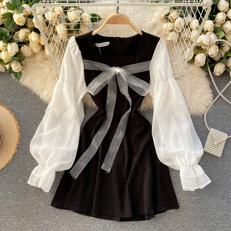 Vintage Square Collar Mesh Patchwork Mini Dress Women Sweet Flare Long Sleeve Bow Vestidos Female 2021 New Fashion Spring Autumn
Vintage Square Collar Mesh Patchwork Mini Dress Women Sweet Flare Long Sleeve Bow Vestidos Female 2021 New Fashion Spring Autumn