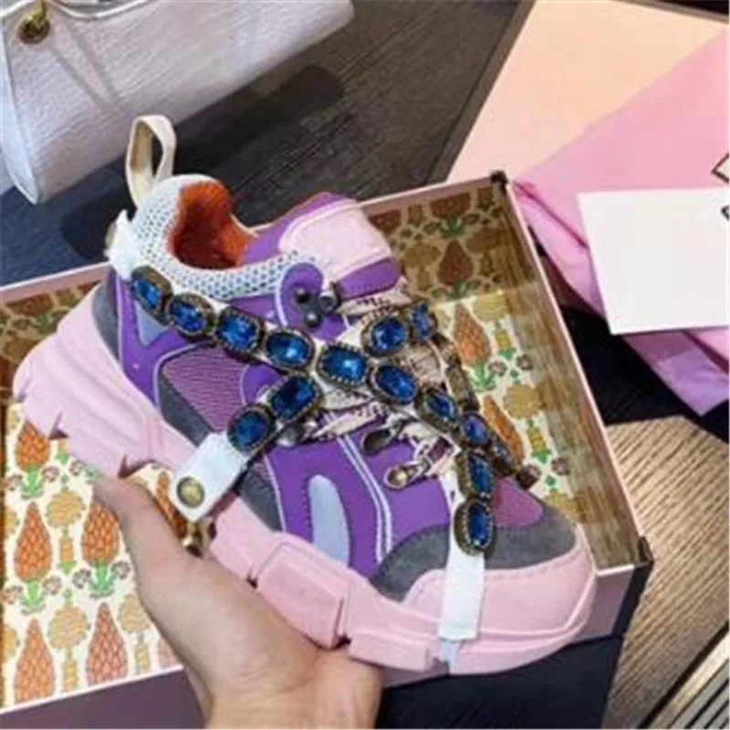 Кроссовки женские со стразами, повседневная спортивная обувь, на шнуровке, весна-осень 
Кроссовки женские со стразами, повседневная спортивная обувь, на шнуровке, весна-осень