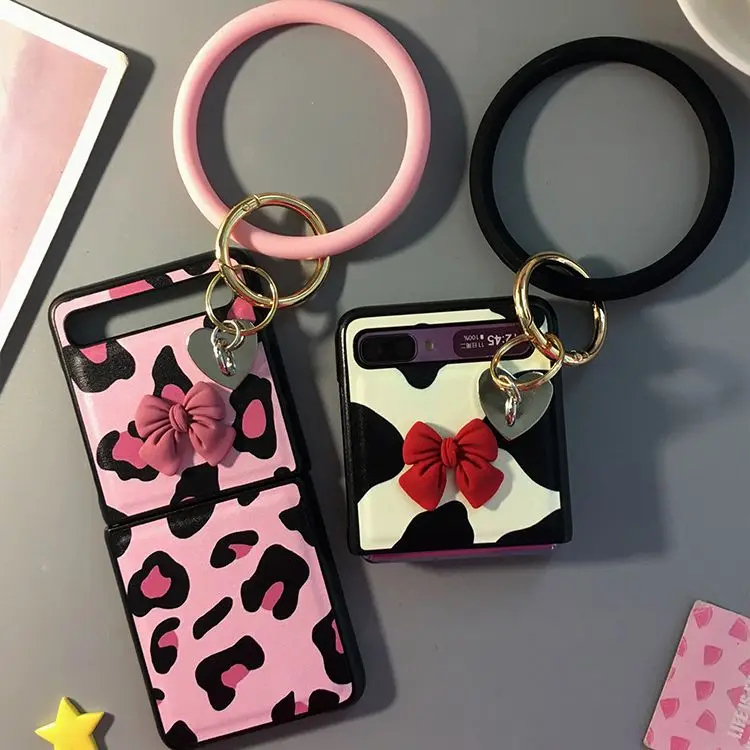 for Samsung Galaxy zflip mobile phone case Z flip folding case f7000 folding screen f7070 female
for Samsung Galaxy zflip mobile phone case Z flip folding case f7000 folding screen f7070 female