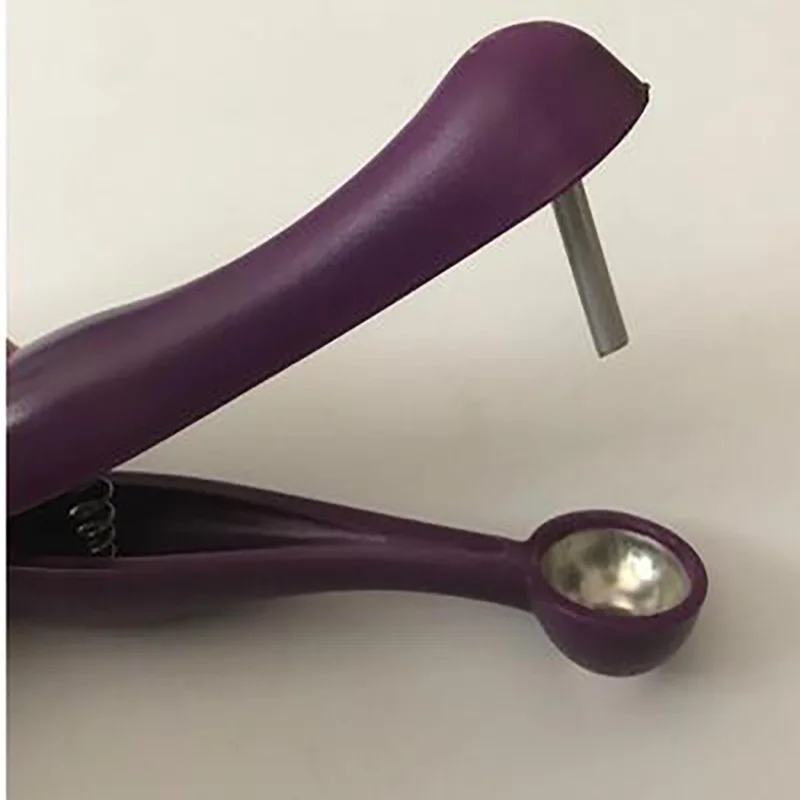 Creative Cherry Kernel Remover, Seeder, Cart Core TakingM Achine, Spot Cherry Clip Kitchen Gadget
Creative Cherry Kernel Remover, Seeder, Cart Core TakingM Achine, Spot Cherry Clip Kitchen Gadget