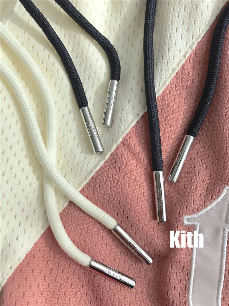 2021ss KITH Mesh Shorts Men Women 1:1 Best Quality Patchwork Oversize Breechcloth Breathable Drawstring
2021ss KITH Mesh Shorts Men Women 1:1 Best Quality Patchwork Oversize Breechcloth Breathable Drawstring