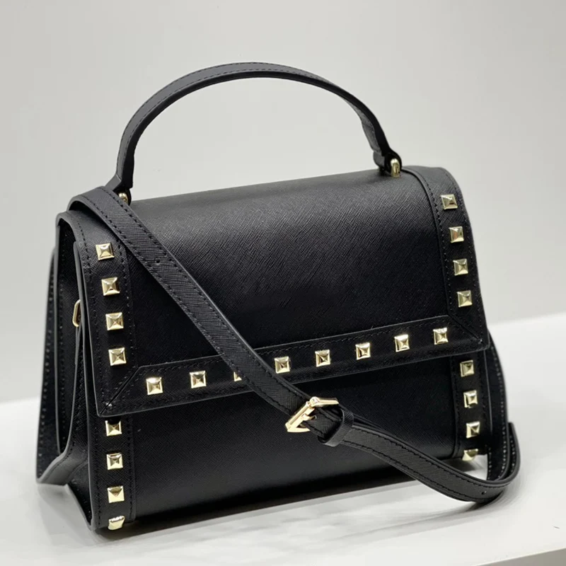 Design retro cross grain cowhide luxury rivet handbag ladies new fashion all-match multi-function cross-body shoulder bag
Design retro cross grain cowhide luxury rivet handbag ladies new fashion all-match multi-function cross-body shoulder bag