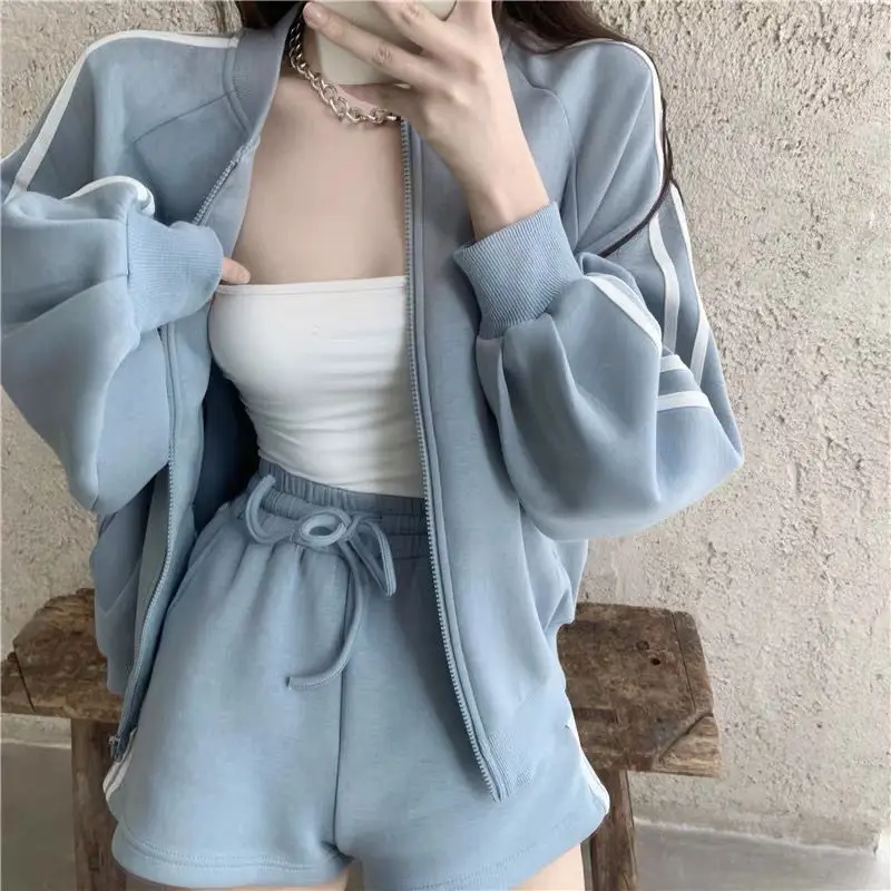 Tracksuits Women Two Pieces Set Crewneck Oversized Sweatshirt Pants Striped Suits Autumn Spring Casual Shorts Outfits
Tracksuits Women Two Pieces Set Crewneck Oversized Sweatshirt Pants Striped Suits Autumn Spring Casual Shorts Outfits