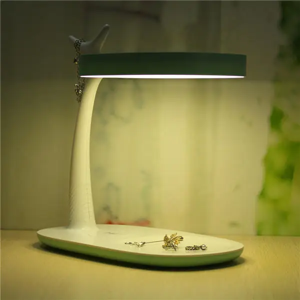QI Wireless Charger Makeup Mirror LED Night Light Touch Screen 360 Rotation Desk Lamp
QI Wireless Charger Makeup Mirror LED Night Light Touch Screen 360 Rotation Desk Lamp