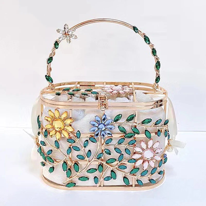 Multicolored Rhinestone Flower Top-Handle Women Clutch Bag New Fashion 5 Colors Hollow Out Lady Shoulder Wedding Party Purse
Multicolored Rhinestone Flower Top-Handle Women Clutch Bag New Fashion 5 Colors Hollow Out Lady Shoulder Wedding Party Purse