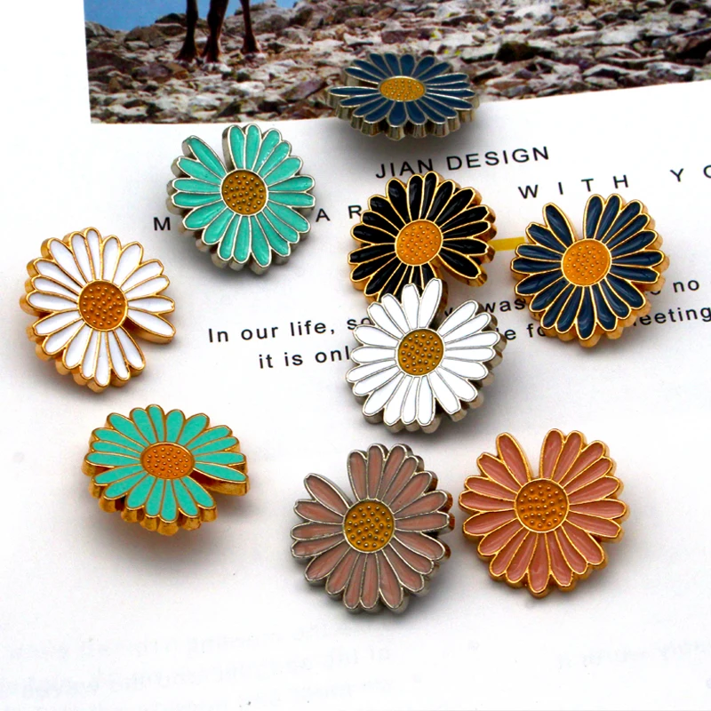 5pcs 20mm/25mm Ladies Button for Clothing Women Fashion Style daisy Brand Buttons Decorative High Grade Sewing Accessories
5pcs 20mm/25mm Ladies Button for Clothing Women Fashion Style daisy Brand Buttons Decorative High Grade Sewing Accessories