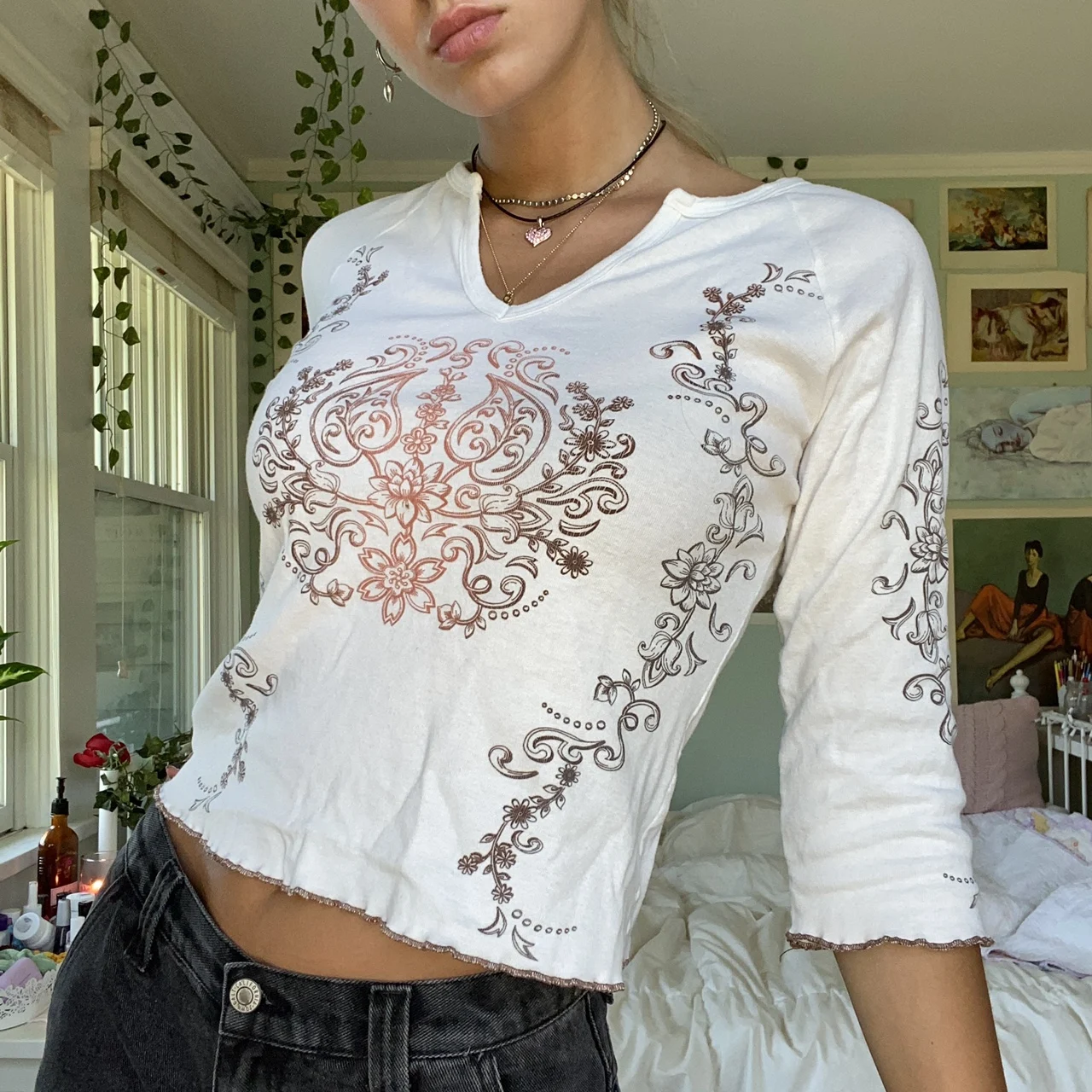 Autumn Female Vintage Y2K Retro Graphic Print Crop Top White V Neck T Shirt Grunge Fairycore Kawaii Pullovers Harajuku Tee Tops
Autumn Female Vintage Y2K Retro Graphic Print Crop Top White V Neck T Shirt Grunge Fairycore Kawaii Pullovers Harajuku Tee Tops