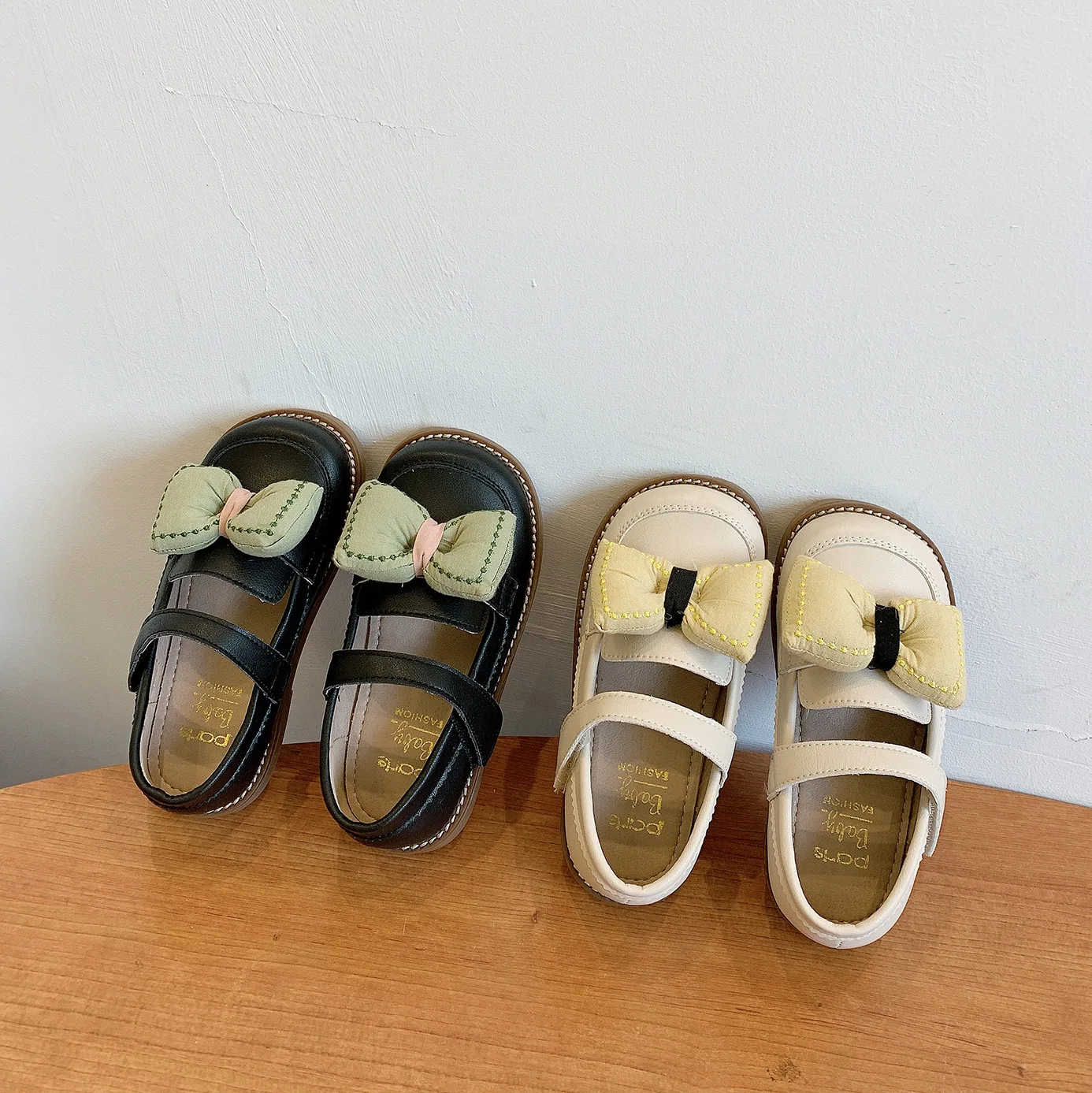 Baby Girls Fashion Retro Leather Shoes Kids Casual Flats Teenage Elegant Cute Bow-knot Square Toe Shoes Children Leather Shoes
Baby Girls Fashion Retro Leather Shoes Kids Casual Flats Teenage Elegant Cute Bow-knot Square Toe Shoes Children Leather Shoes
