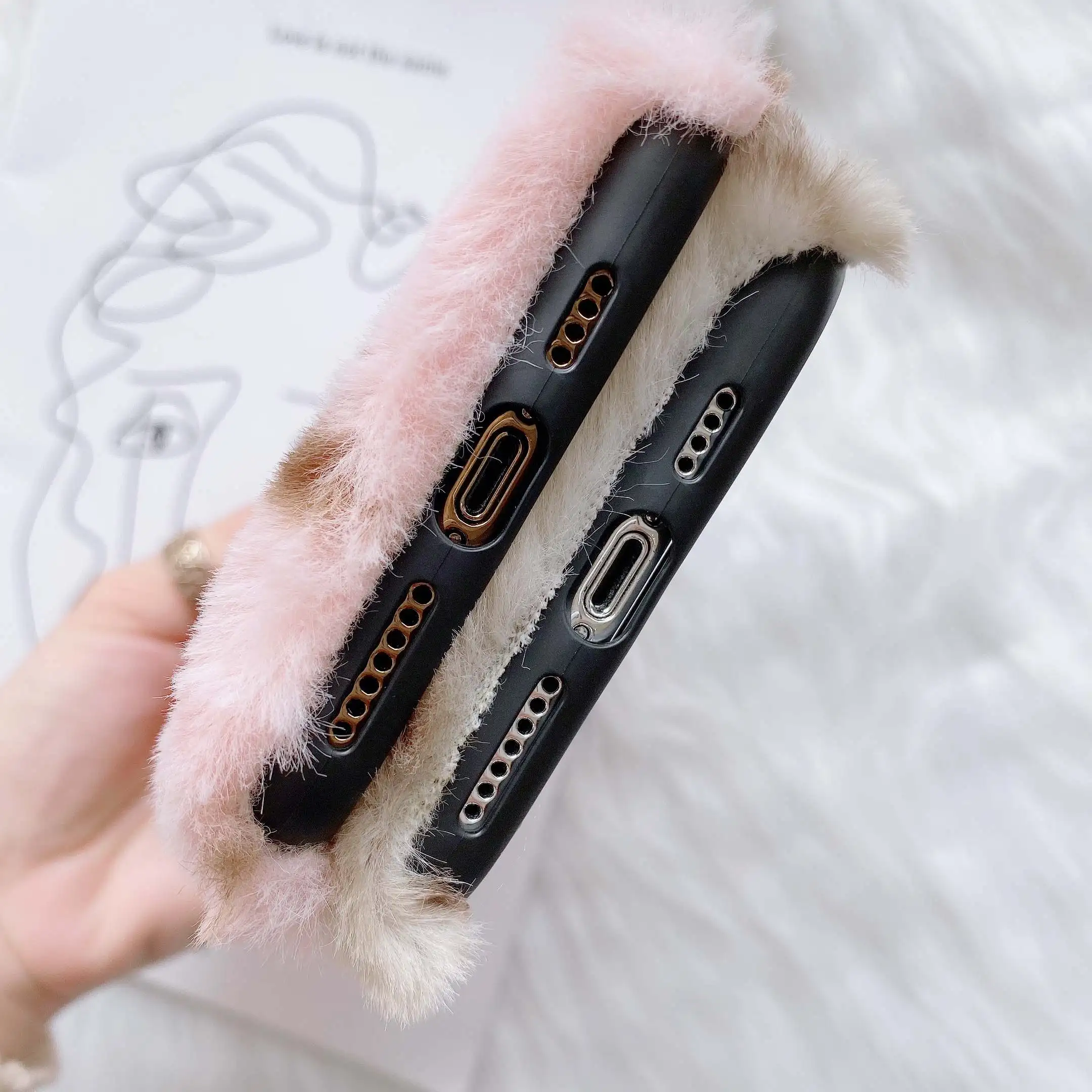 Cute Short Hair Winter Case for Apple iPhone 13 12 Pro Phone Cases for iPhone 11 7 8 Plus XR X Max Fashion Luxury Back Cover
Cute Short Hair Winter Case for Apple iPhone 13 12 Pro Phone Cases for iPhone 11 7 8 Plus XR X Max Fashion Luxury Back Cover