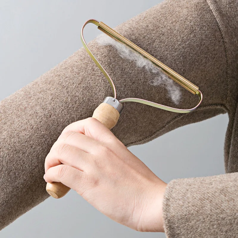 Dry cleaning shop to hair ball artifact, coat, shaver, cashmere coat, hair remover, pure copper double blade hair beater
Dry cleaning shop to hair ball artifact, coat, shaver, cashmere coat, hair remover, pure copper double blade hair beater