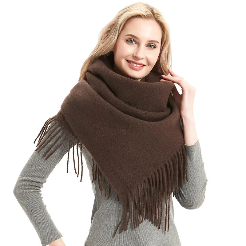 2020 New Brown Blue White Pink Grey Spring Winter Scarf Women Fashion Luxury Design cashmere scarves shawls
2020 New Brown Blue White Pink Grey Spring Winter Scarf Women Fashion Luxury Design cashmere scarves shawls