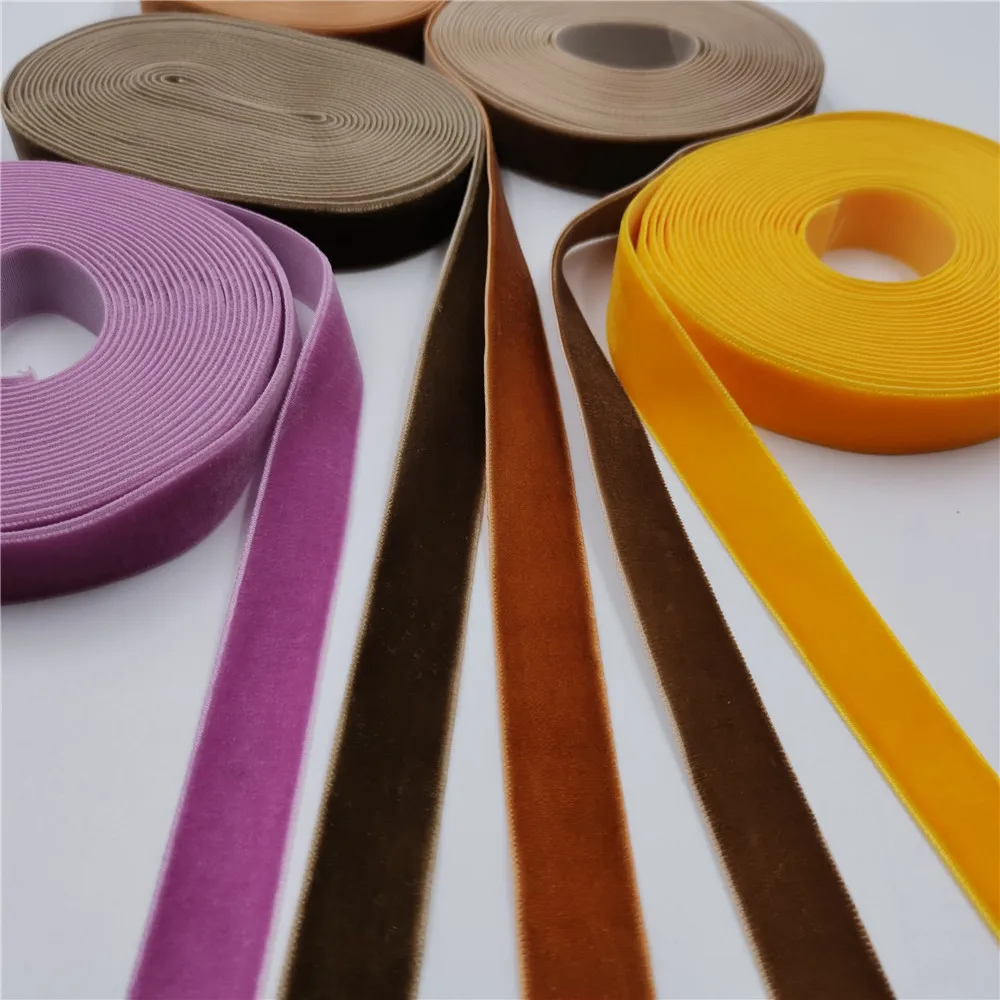 9mm X 5yards Single Face Nylon Velvet Ribbon for Wedding Party Decoration Handmade Gift Wrapping Hair Bowknot DIY Christmas
9mm X 5yards Single Face Nylon Velvet Ribbon for Wedding Party Decoration Handmade Gift Wrapping Hair Bowknot DIY Christmas