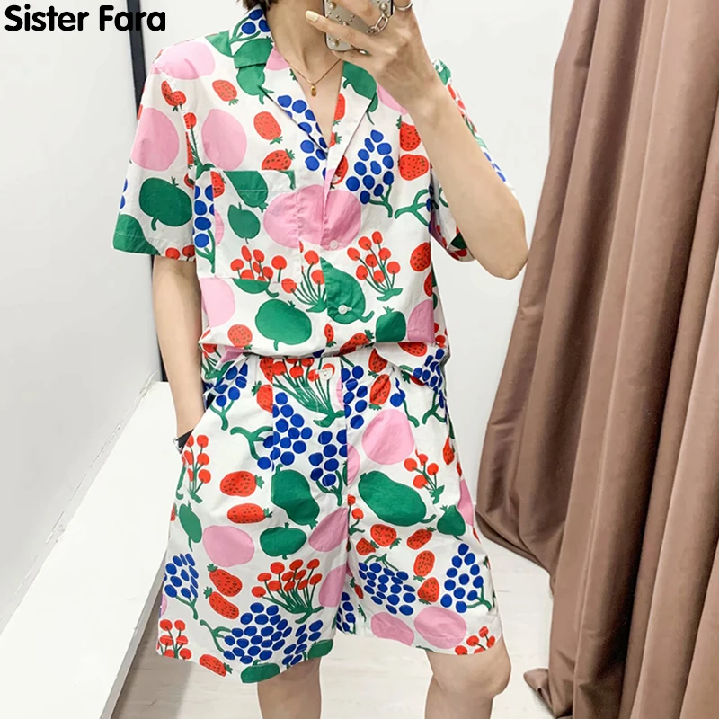 Sister Fara New Summer Short Sleeve Print Floral Shirt Women's Suit+High Waist Loose Casual Fashion Shorts Two Piece Set Women
Sister Fara New Summer Short Sleeve Print Floral Shirt Women's Suit+High Waist Loose Casual Fashion Shorts Two Piece Set Women