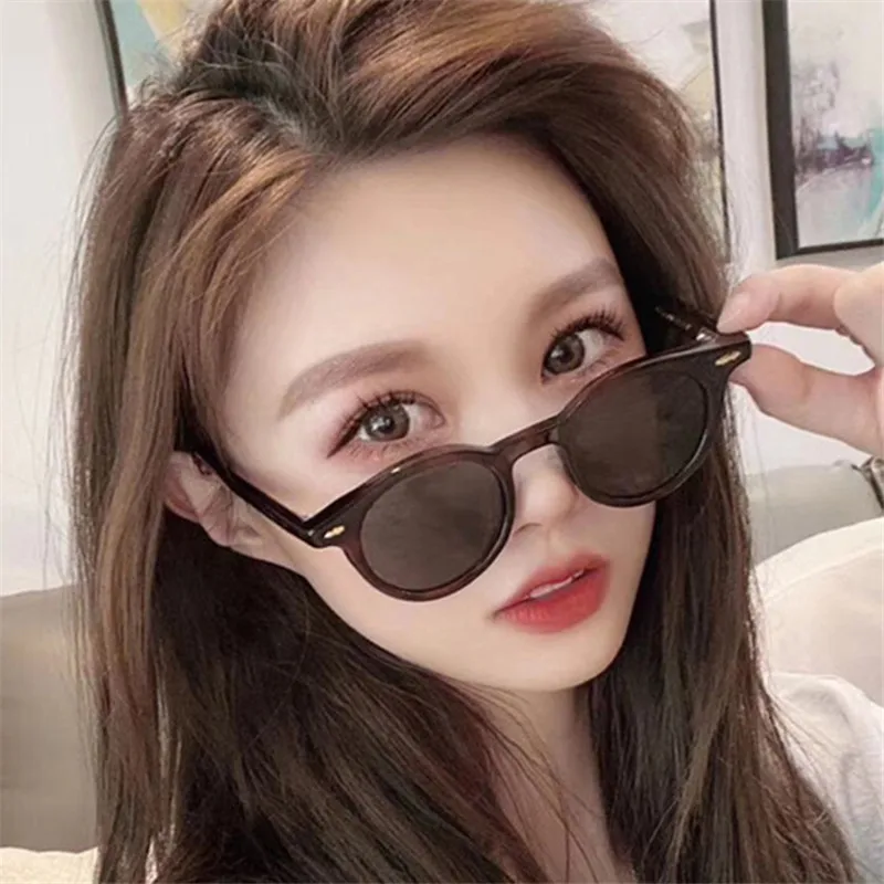 New Men's Small Sunglasses Women Round Eyewear Female Ladies Sun Glasses Men Elegant Eyeglasses Oculos De Sol
New Men's Small Sunglasses Women Round Eyewear Female Ladies Sun Glasses Men Elegant Eyeglasses Oculos De Sol
