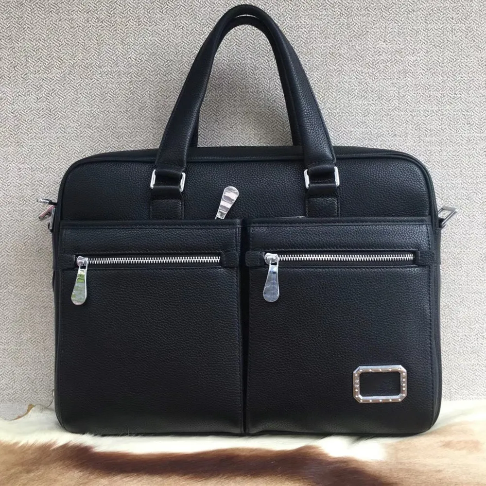 Men's high-end leather business notebook mobile phone file portable messenger handbag
Men's high-end leather business notebook mobile phone file portable messenger handbag