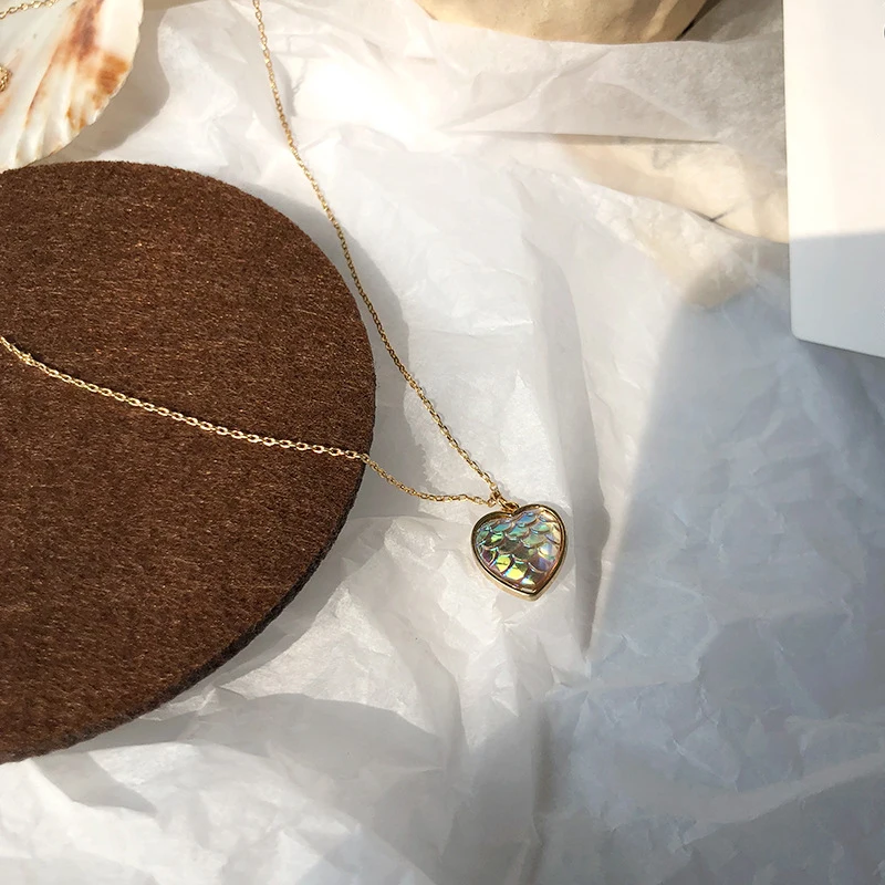 French Jewelry Pendant Necklace Sweet Shiny Heart Charm Necklace Choker Think Linck Chain Necklace Women Jewelry Gifts
French Jewelry Pendant Necklace Sweet Shiny Heart Charm Necklace Choker Think Linck Chain Necklace Women Jewelry Gifts