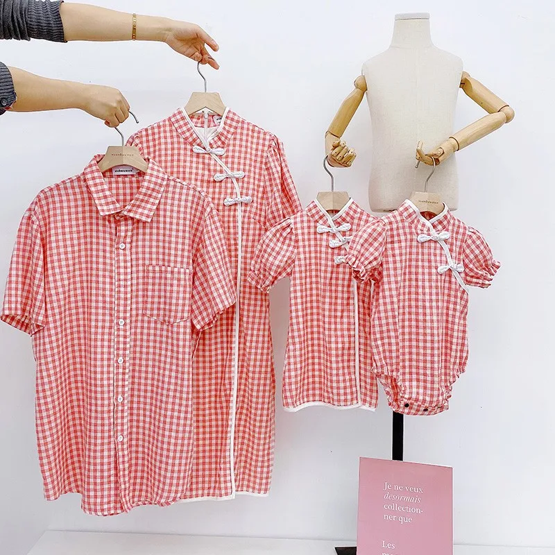 Baby Creeper A Family Of Three Plaid Shirts Cheongsam 2022 Summer Clothes New Net Red Foreign Style Mother And Child
Baby Creeper A Family Of Three Plaid Shirts Cheongsam 2022 Summer Clothes New Net Red Foreign Style Mother And Child