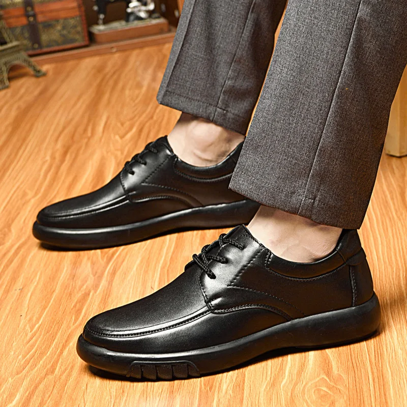 Туфли мужские из натуральной кожи, классические, на шнуровке, на плоской подошве, оксфорды, деловой стиль, британский стиль
Туфли мужские из натуральной кожи, классические, на шнуровке, на плоской подошве, оксфорды, деловой стиль, британский стиль