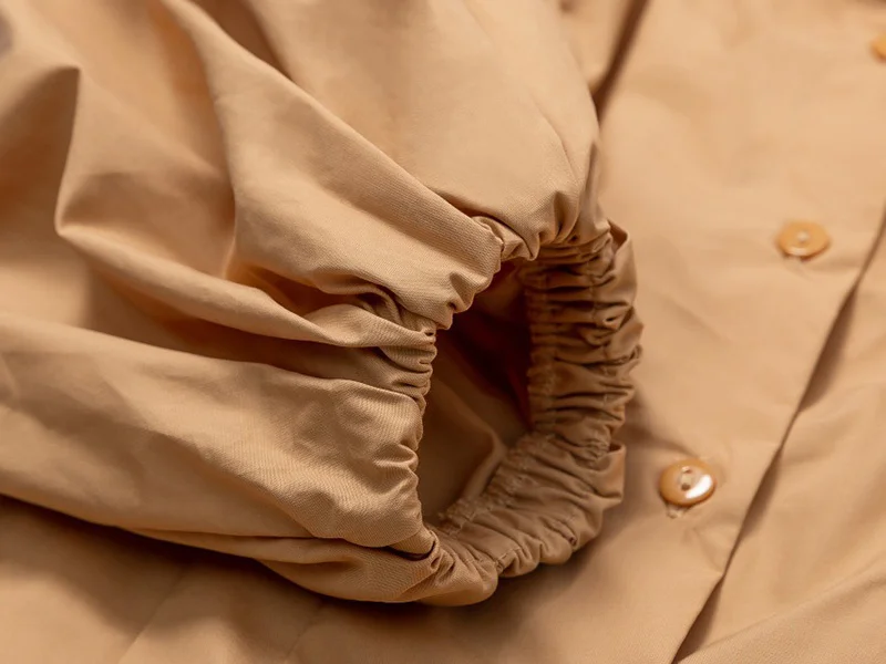 Black Shirt Sexy Off Shoulder Lantern Sleeve Blouse Women Elegant Pleated Slim Blusas Summer Fall Button White Khaki Top SJ6633V
Black Shirt Sexy Off Shoulder Lantern Sleeve Blouse Women Elegant Pleated Slim Blusas Summer Fall Button White Khaki Top SJ6633V