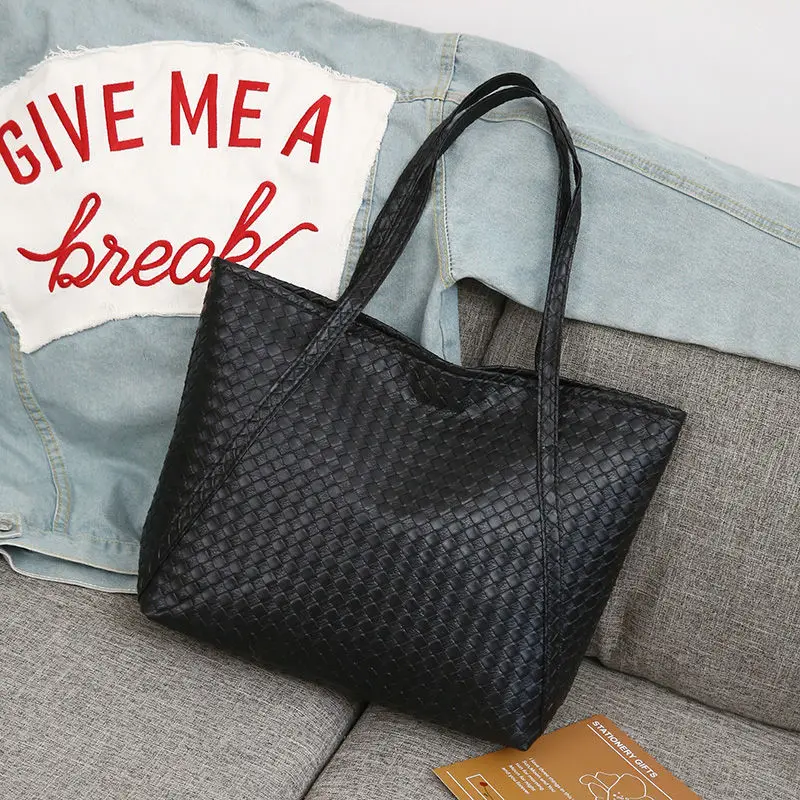 Big New Women Shoulder Bags Woven Ladies Leather Bags Casual Women Zipper Handbags Famous Brands Totes Top-handle Bag Black Red
Big New Women Shoulder Bags Woven Ladies Leather Bags Casual Women Zipper Handbags Famous Brands Totes Top-handle Bag Black Red