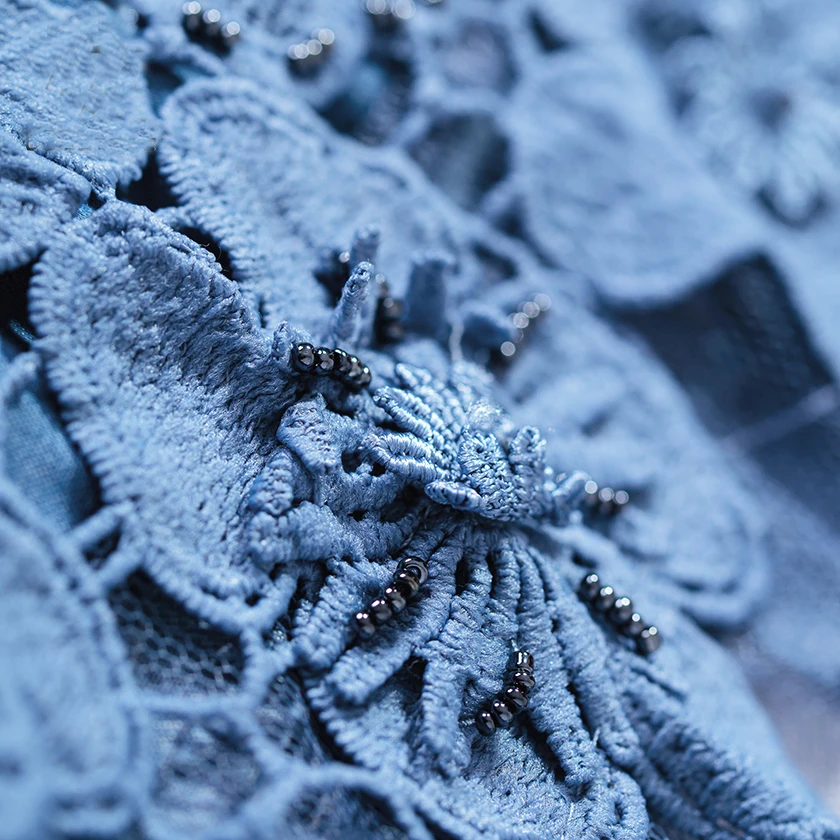 2021 New Summer Women Lace Bead Patchwork Denim Dresses Half Sleeves Loose A-Line Plus Size Flower embroidery Mini Dress
2021 New Summer Women Lace Bead Patchwork Denim Dresses Half Sleeves Loose A-Line Plus Size Flower embroidery Mini Dress