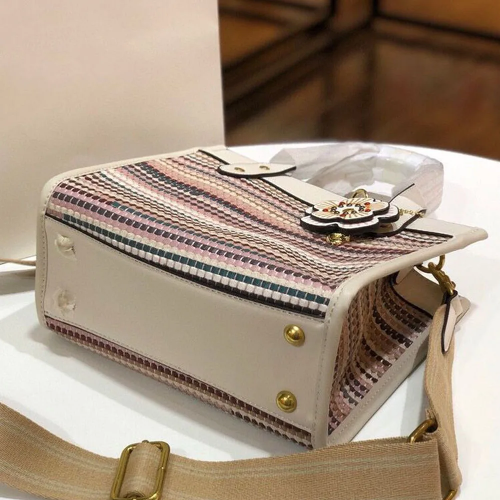 2021 On Sale Brand Design Bags Great Quality Genuine Leather Leisure Flower Fashion Handbags Bag Crossbody Bags
2021 On Sale Brand Design Bags Great Quality Genuine Leather Leisure Flower Fashion Handbags Bag Crossbody Bags