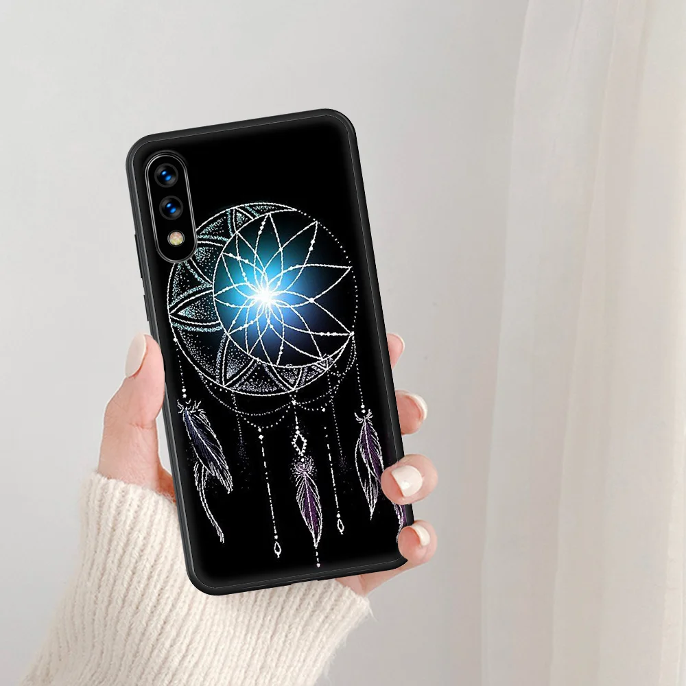 Sisyber Feather Dream Catcher Phone Case For Huawei Honor 6A 7A 7C 8 8A 8X 9 9X 10 10i 20 Lite Pro Play black Hoesjes 3D Prime
Sisyber Feather Dream Catcher Phone Case For Huawei Honor 6A 7A 7C 8 8A 8X 9 9X 10 10i 20 Lite Pro Play black Hoesjes 3D Prime