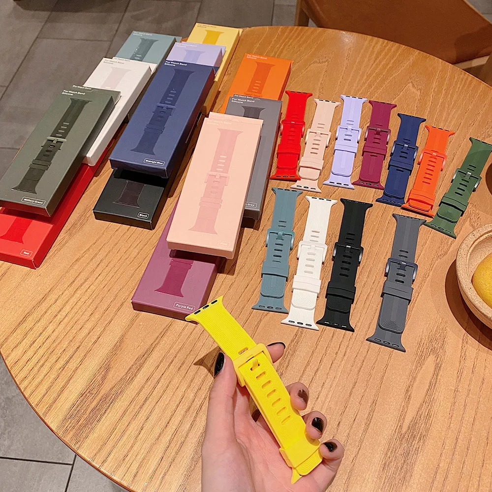 Silicone Straps For Apple Watch 6 7 Band 44mm 40mm Watchband 38mm 42mm Rubber Smart Bracelet For iWatch Series 7 6 Se 5 4 3 Band
Silicone Straps For Apple Watch 6 7 Band 44mm 40mm Watchband 38mm 42mm Rubber Smart Bracelet For iWatch Series 7 6 Se 5 4 3 Band