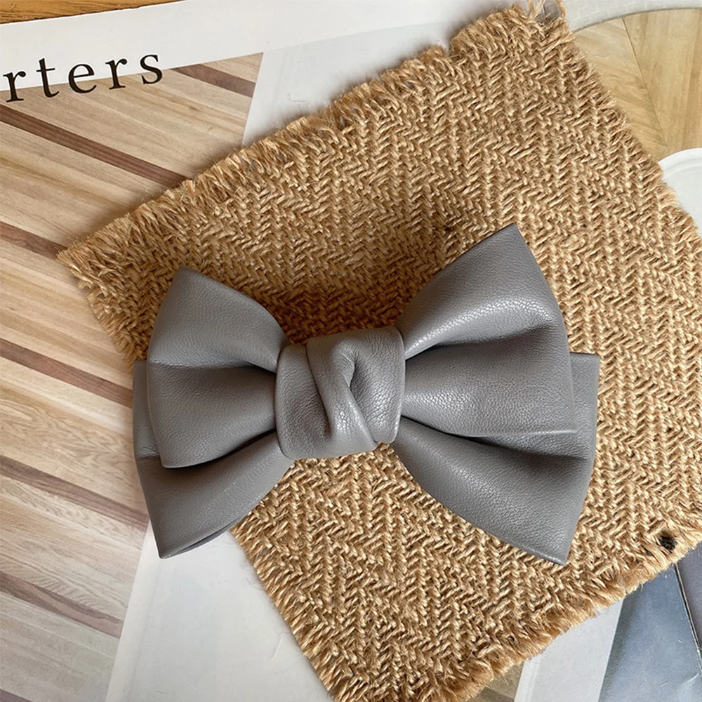 1Pc Fashion PU Leather Solid Color Bow Hairpin Duckbill Spring Clips Hair Ornament Girls Headwear Accessories For Women
1Pc Fashion PU Leather Solid Color Bow Hairpin Duckbill Spring Clips Hair Ornament Girls Headwear Accessories For Women