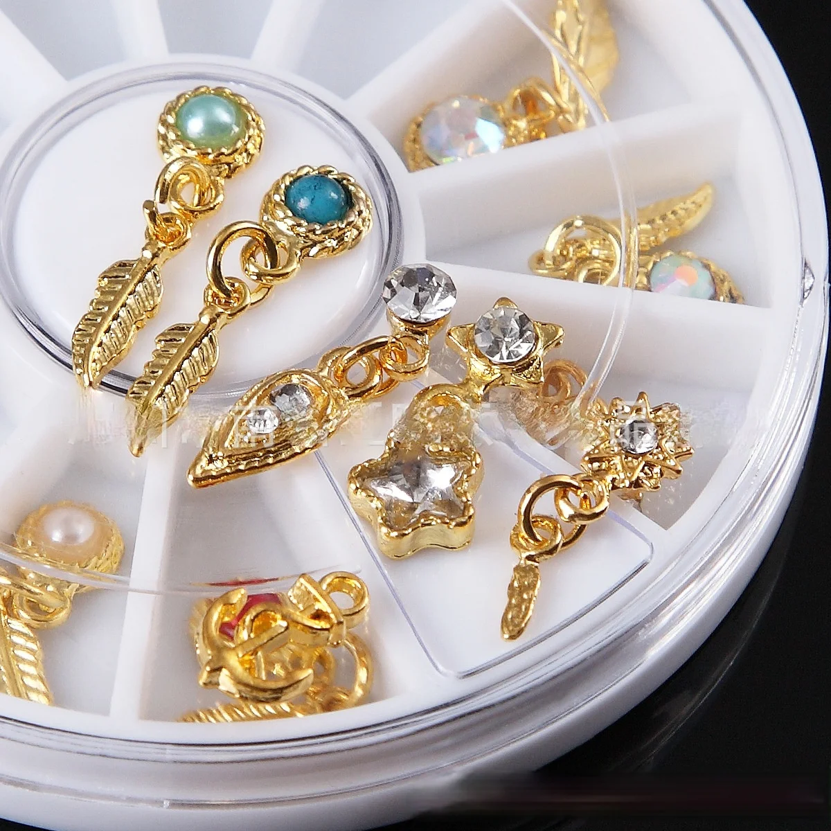 Fashion fashion beautiful nail decoration alloy jewelry wholesale disc accessories tassel pendant leaf feather turntable
Fashion fashion beautiful nail decoration alloy jewelry wholesale disc accessories tassel pendant leaf feather turntable